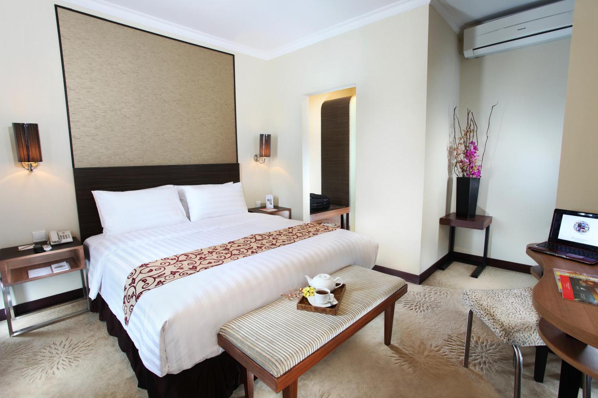 Swiss-Belinn Pangkalan Bun Exterior photo
